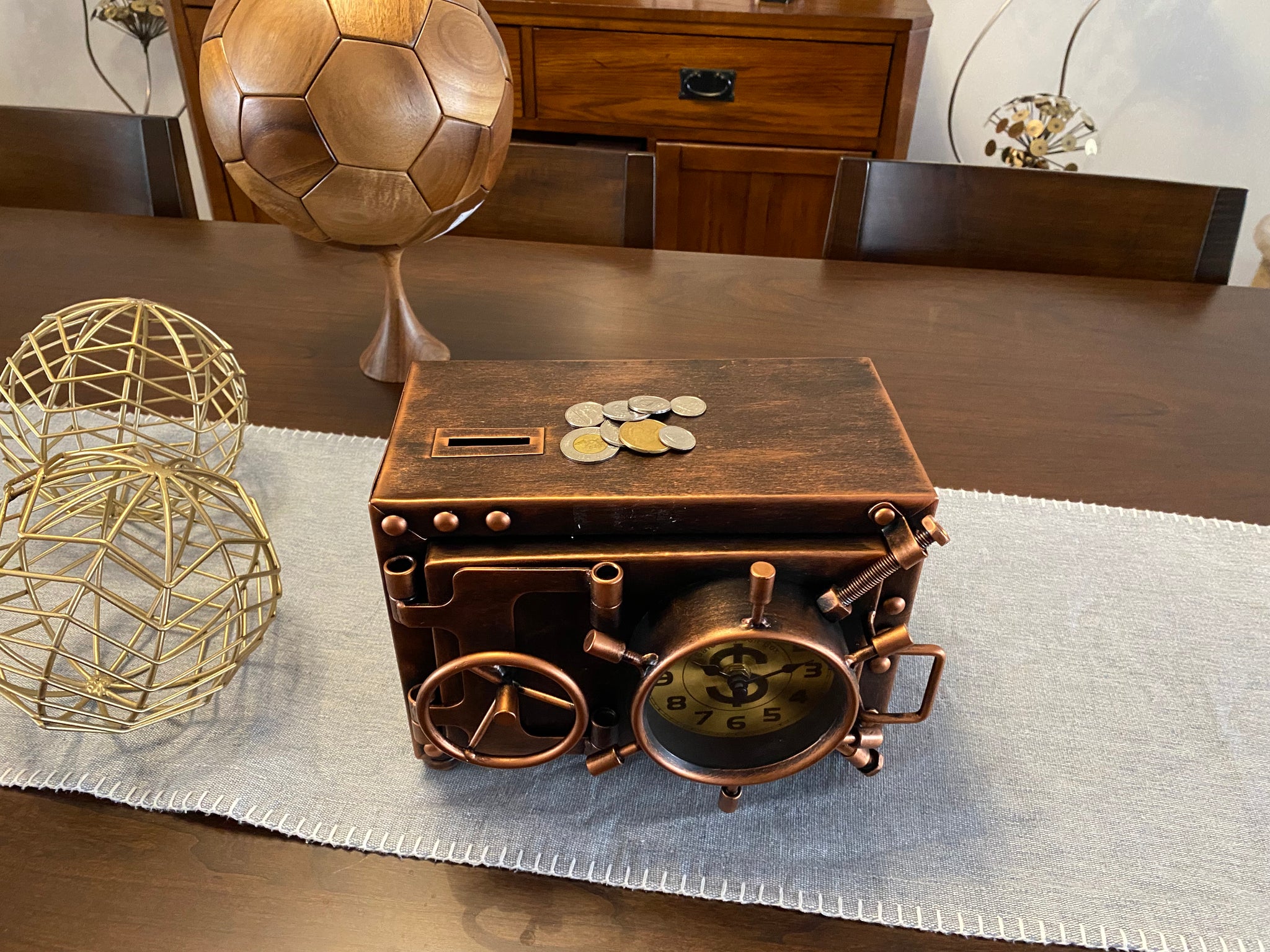 Table clock with Piggy Bank